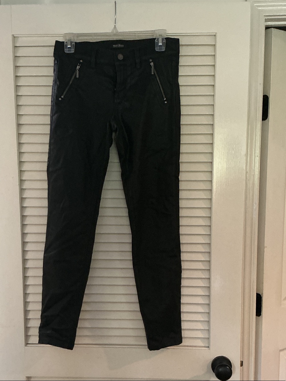 White House Black Market Black Skinny Zip-Pocket Jeans
